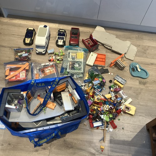 Massive playmobil job - massive, lot