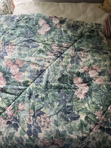 Laura ashley king quilt only - king,