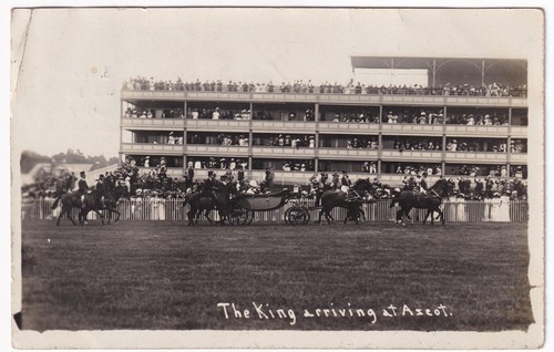 King george arriving - king, at