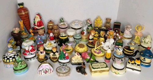 Lot porcelain hinged - of,