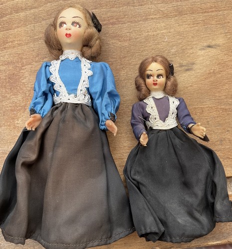 Vintage dolls house - vintage, &
