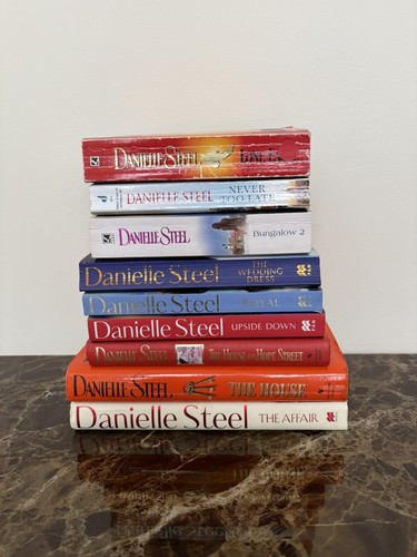 Danielle steel books - x,