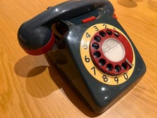 Vintage Retro Dial Telephone - Two-Tone Red and dark turquoise 