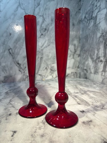 Whitefriars ruby red - ruby, bud