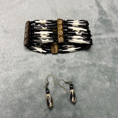 African bead bracelet - african,