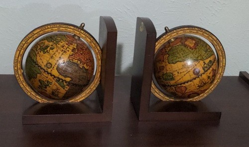 Rotating globe bookends - rotating,