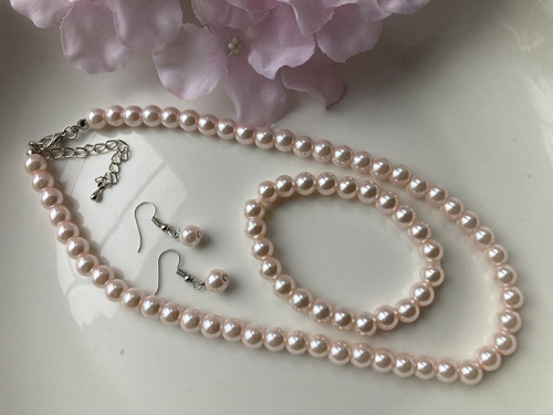 Soft pink faux pearl - faux,