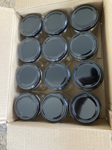 Medium sized round screw - 12,