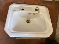White Ceramic Sink and pedestal 