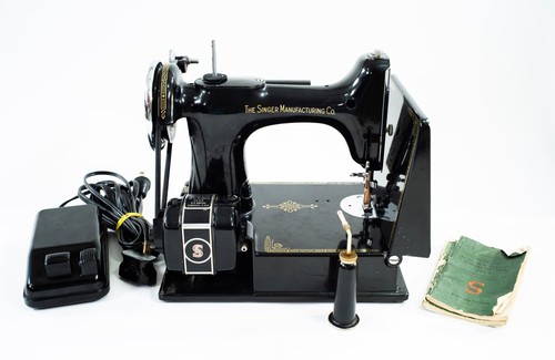 Rare 1936 singer - mod., 221