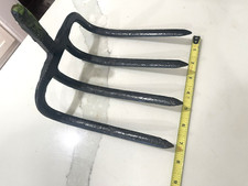 Vintage 4 TINE CAST IRON HOME