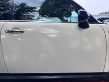 MINI COOPER ONE R56 2013 DRIVERS COMPLETE DOOR ASSEMBLY PEPPER WHITE