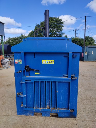 Hydraulic recycling compactor