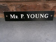 VINTAGE BAKELITE 50'S HOME OFFICE DOOR WAITING ROOM NAME PLATE SIGN MR P YOUNG