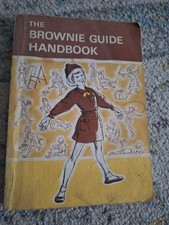 Vintage 1979 Brownie guide Handbook - 3rd Edition reprint Brownies Guides