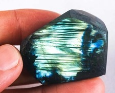 Stunning rainbow labradorite - stunning,