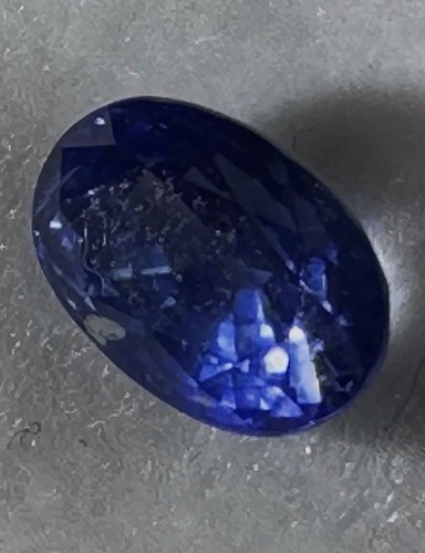 079 natural blue sapphire - ct,