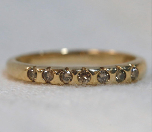 9ct yellow gold - yellow,