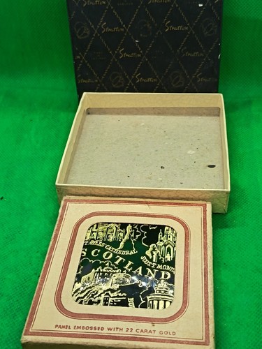 Vintage stratton compact with - vintage,