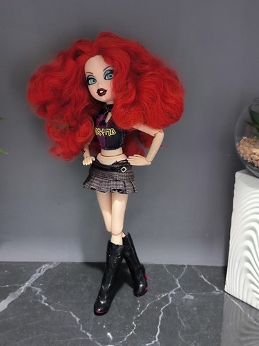 Bratzillaz bratz gothic doll - bratzillaz,