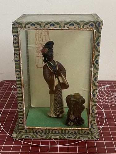 Vintage chinese shadow box - chinese,
