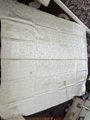 Large vintage pretty damask - vintage,