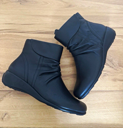 Hotter leather ankle booties - leather,