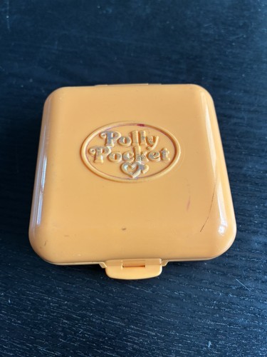 Polly pocket town - polly,