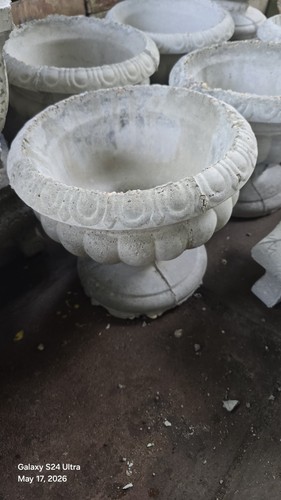 Round concrete flower pot - concrete,