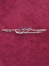 Vintage 9ct Gold Bar Brooch With 3 Amethysts.