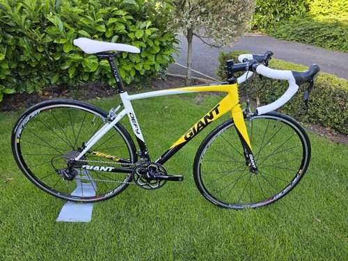 Giant defy aluxx medium road - 3,