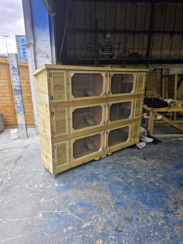 Wooden tier rabbit hutch - tier,