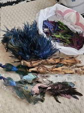 Feather Birds , 4 X Blue & Peacock Feather Devorative Balls & Bag Loose Feathers