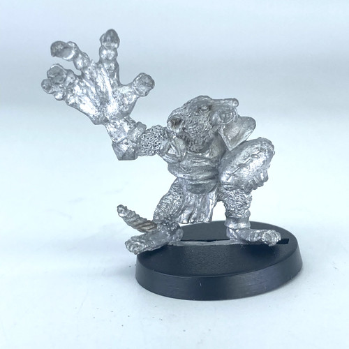 Blood bowl skaven catcher - catcher,