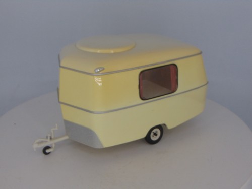 Revell campingtrailer eriba - campingtrailer,