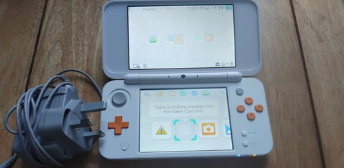 Nintendo 2ds orange white - nintendo,