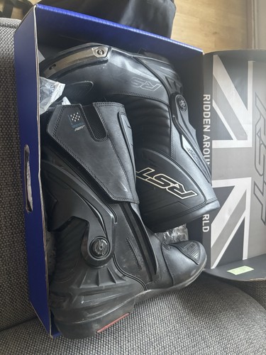 Rst motorcycle sports - motorcycle, tractech