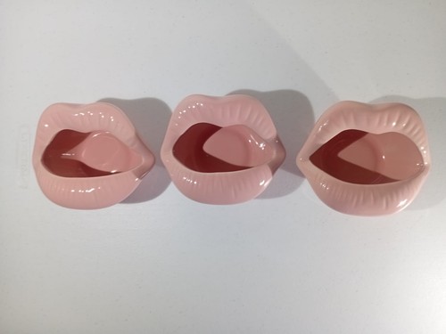 Ceramic ashtray themed - themed, decor
