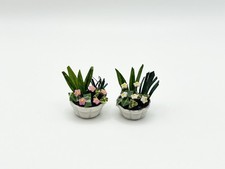 Dolls house miniature - 1:12,