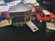 britains land rover defender