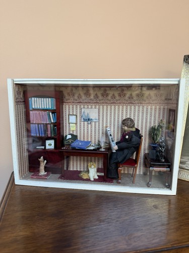 Detailed diorama dolls room - dolls,