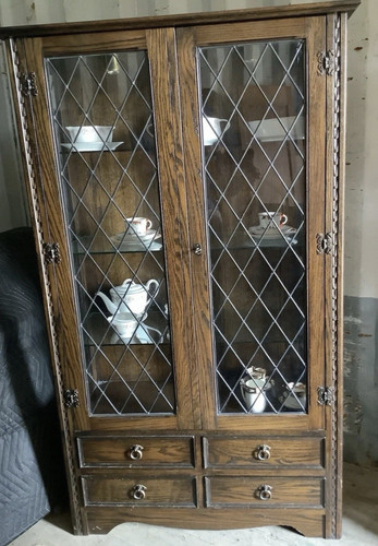 Jaycee dark oak display - jaycee,