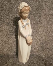 LLADRO NAO PORCELAIN FIGURINE