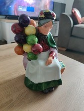 Leonardo 'The Old Balloon Seller' Display Figure Colourful