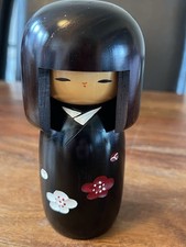 JAPANESE KOKESHI 5.5” LUCKY FLOWER SACHINOHANA DOLL BY ARTFORUM