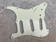 ✮NEW✮ GENUINE FENDER USA Stratocaster 11 HOLE MODERN Pickguard ✮ MINT GREEN ✮