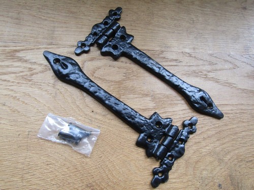 Rustic antique door - rustic, hinges