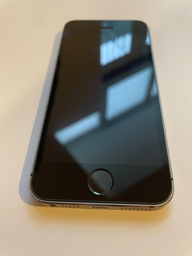 Apple iphone 16gb space - iphone,