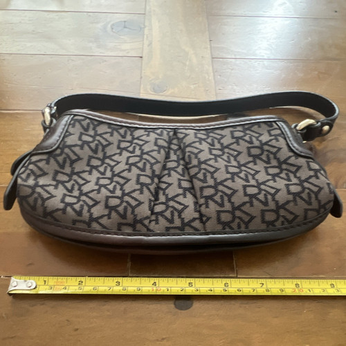 Dkny logo small shoulder bag - dkny,