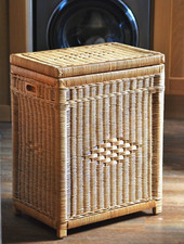 wicker laundry basket / rattan